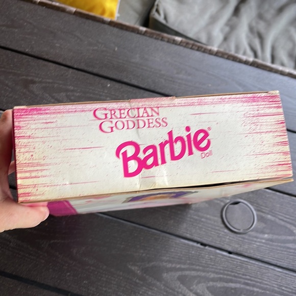 NRFB - Grecian Goddess Barbie Doll - From The Great Eras Collection a Volume 7 - Picture 11 of 14